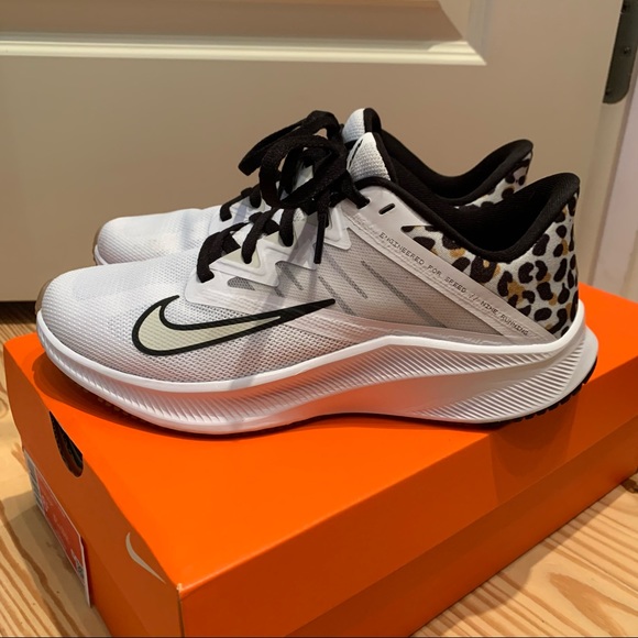 nike quest 3 leopard print
